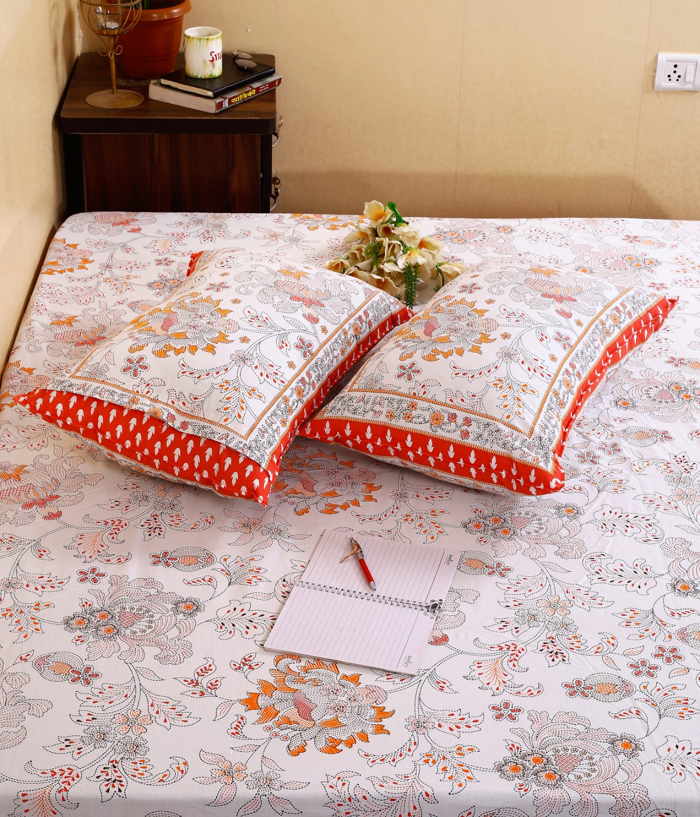 Bedsheets with 2 pillow covers (50)