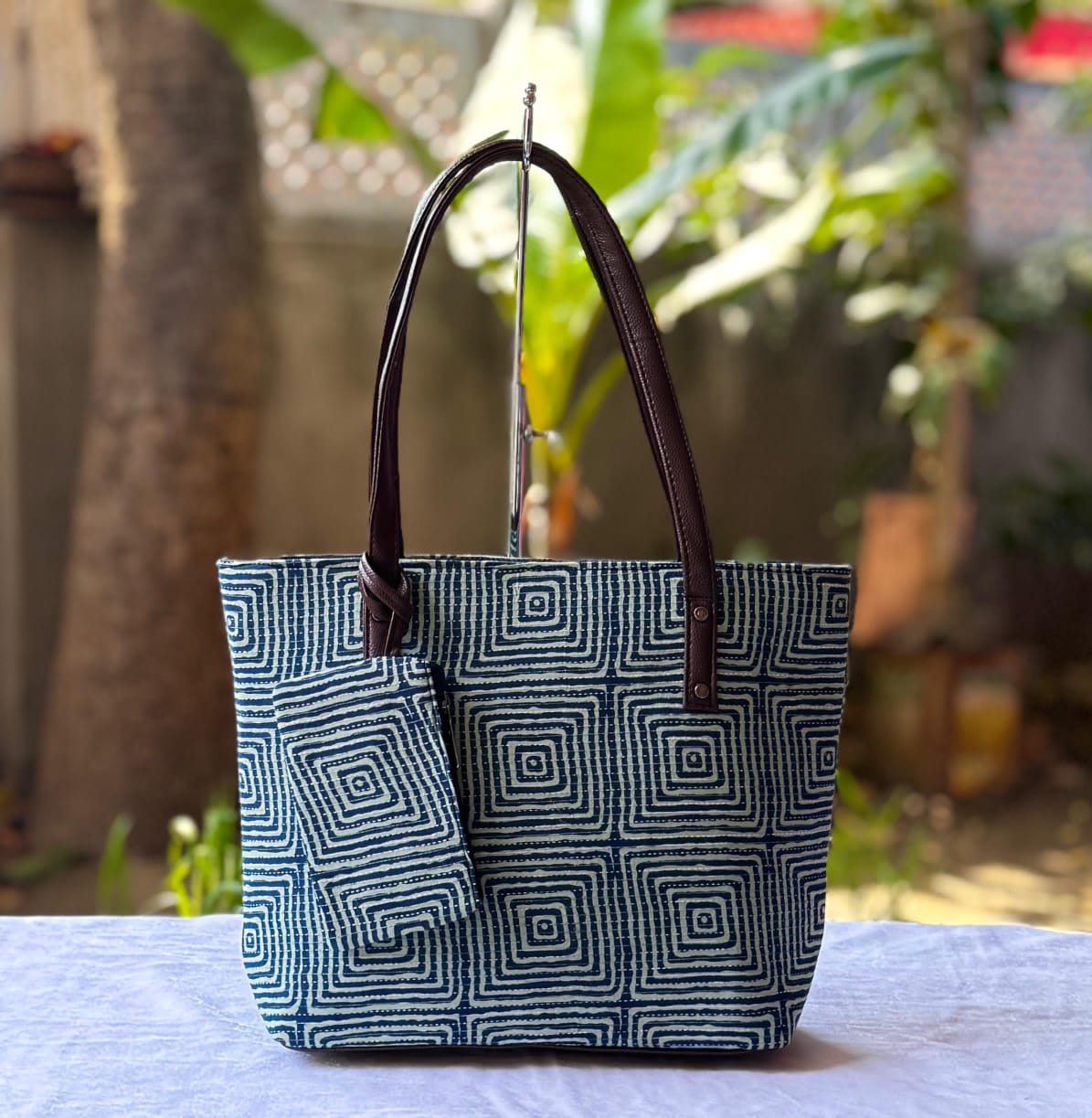 Ikkat Tote Hand Bag (10)
