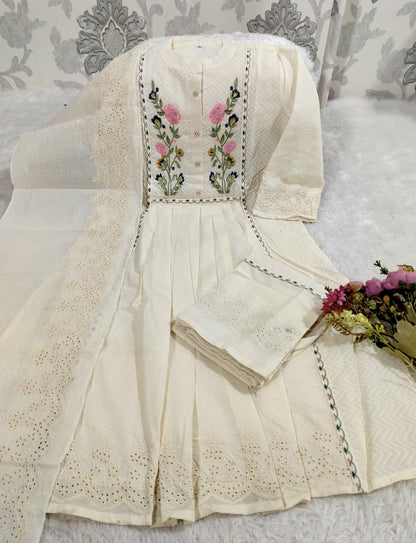 Cotton Dobby Self Zikzak (lapet) Shiffli Kurti With Pant With Stall Dupatta Size: 'L'