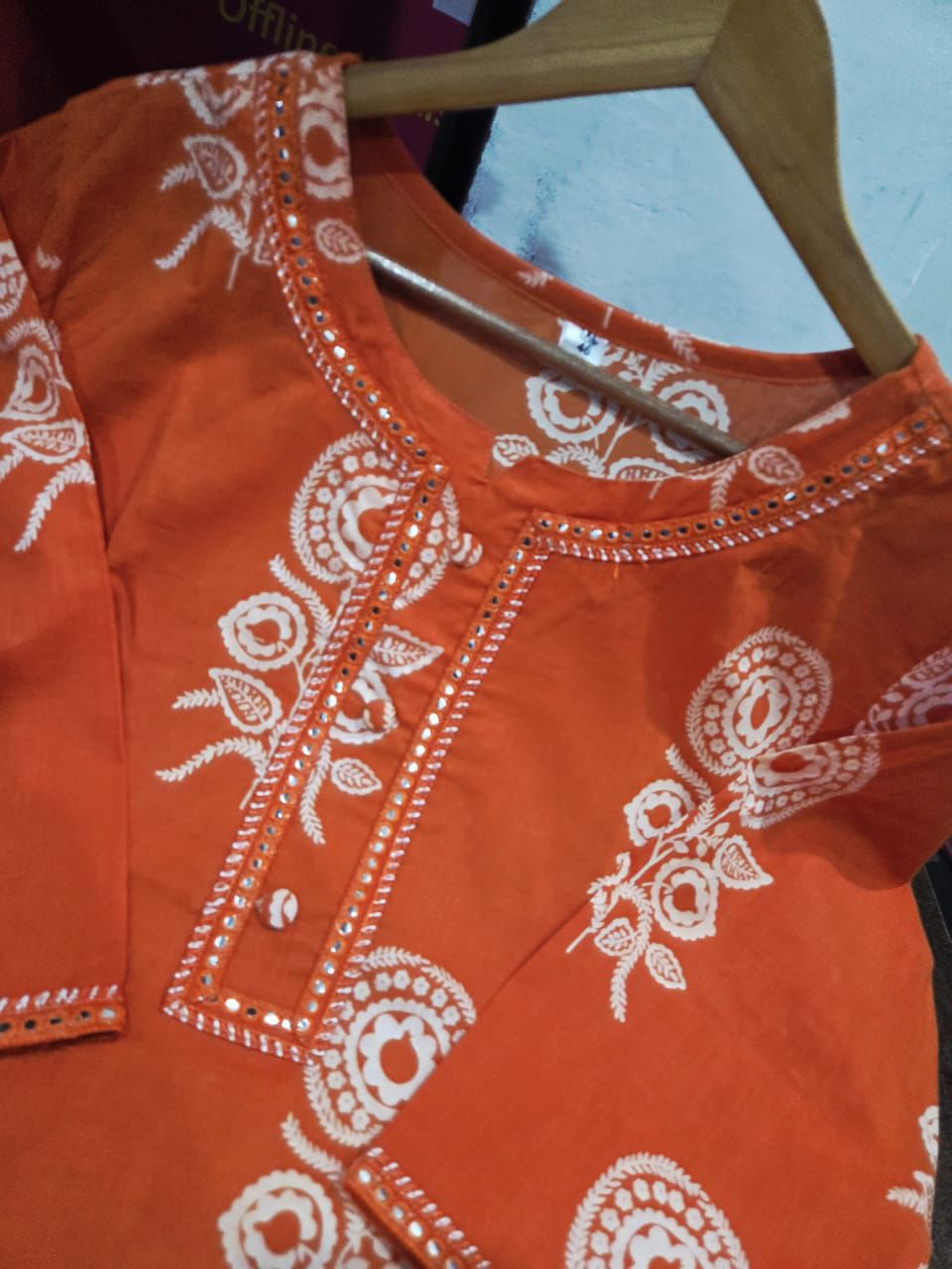 Pure Cotton discharge print kurti with pant and mulmul printed dupatta (32)