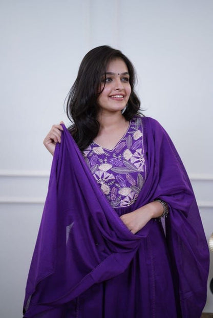 Cotton Embroidered Cut Kurta Set with Malmal Lace Dupatta (39)