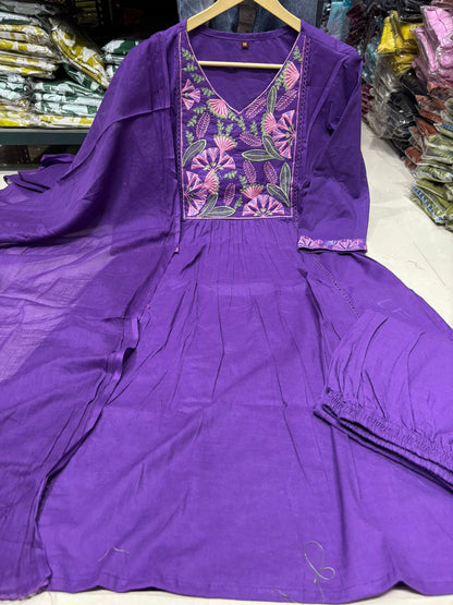 Cotton Embroidered Cut Kurta Set with Malmal Lace Dupatta (39)