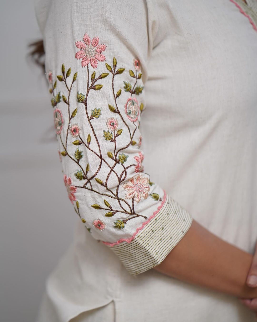 Embroidered Cotton Kurta Set with Designer Neckline Work & Kodi Tassel Detailing (41)