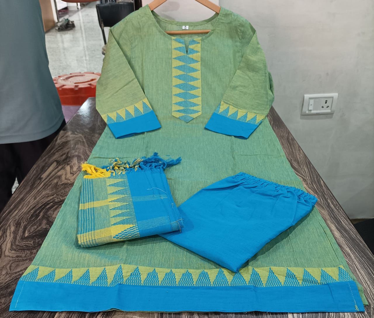 South Cotton Handloom Kurta Set: Self Thread Butti Work & Temple Border Dupatta