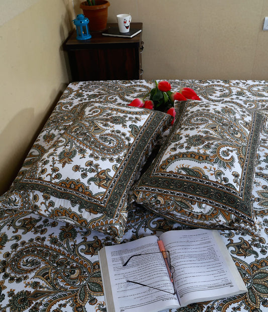 Bedsheets with 2 pillow covers (68)