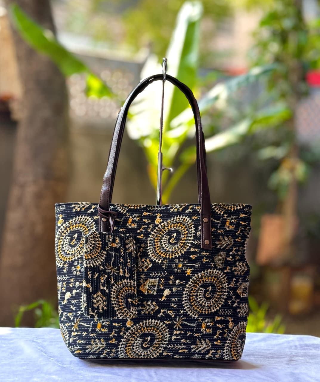 Ikkat Tote Hand Bag (3)