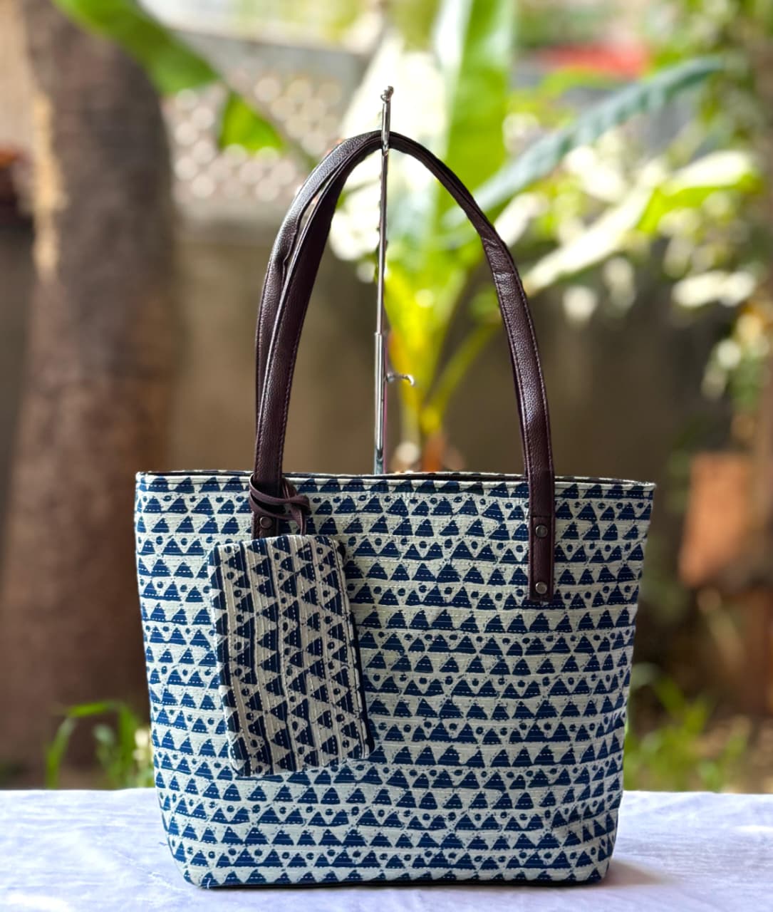 Ikkat Tote Hand Bag (7)