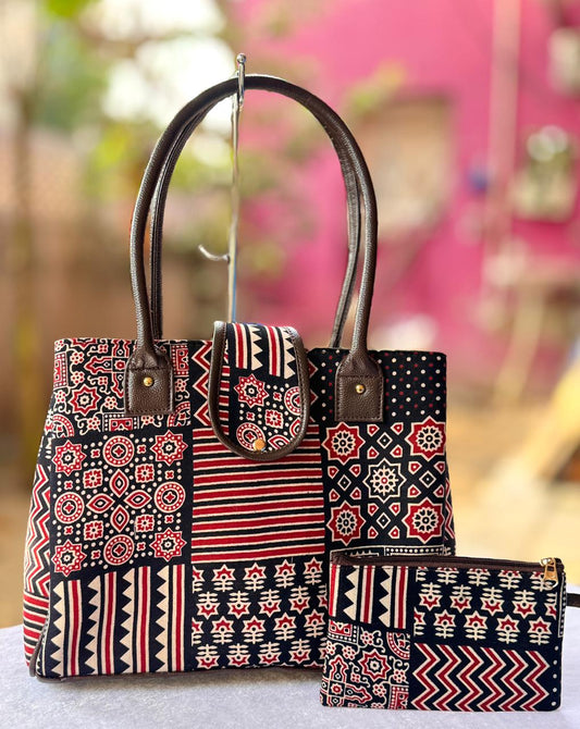 Triple partition Tote Bag (52)