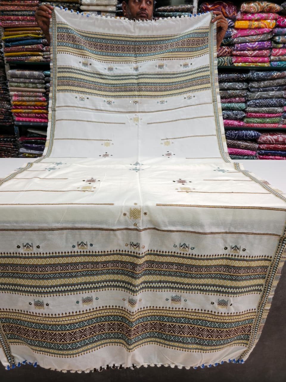 Kutchi Heritage Shawl (8)