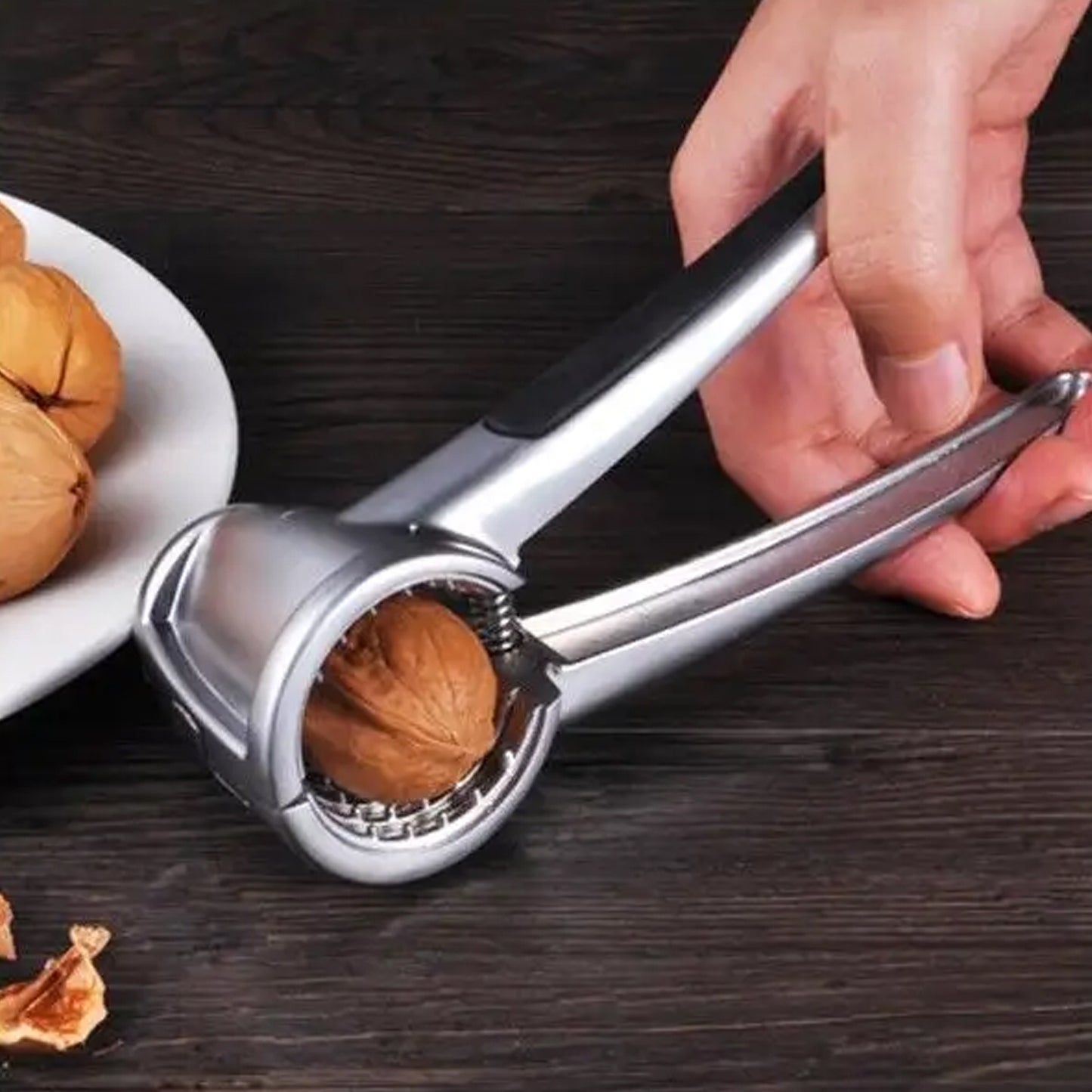 Walnut Cracker Luxury Die Cast Stainless Alloy Nut Cutter